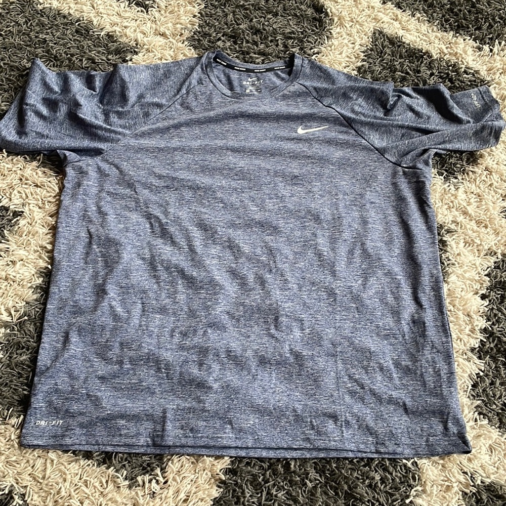 Mens Nike Tshirt